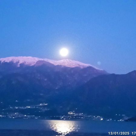 Casa Caterina - Riva Di Solto - Iseo Lake Bagian luar foto