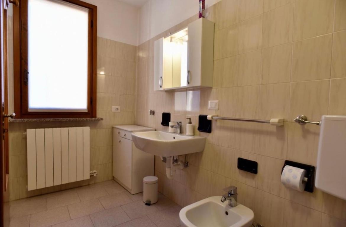 Casa Caterina - Riva Di Solto - Iseo Lake Bagian luar foto
