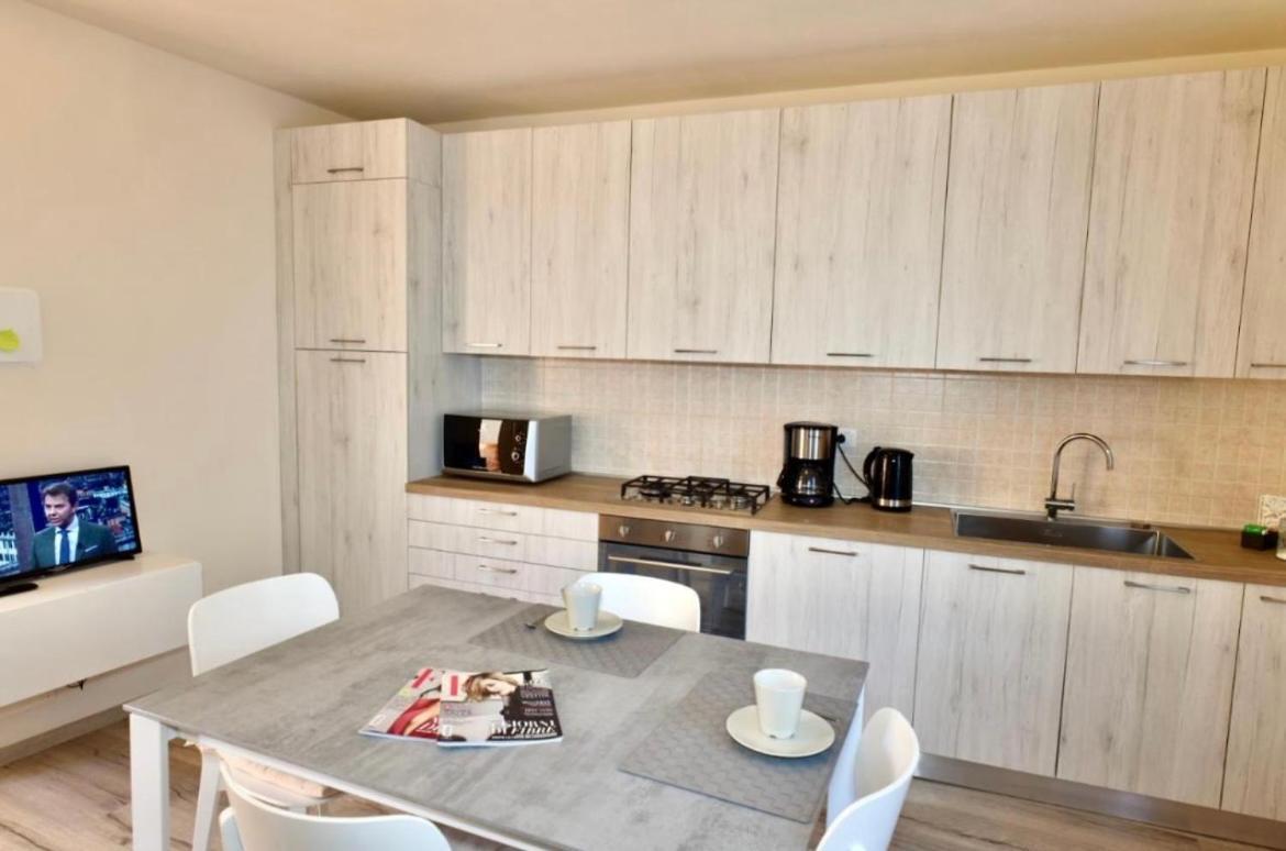Casa Caterina - Riva Di Solto - Iseo Lake Bagian luar foto