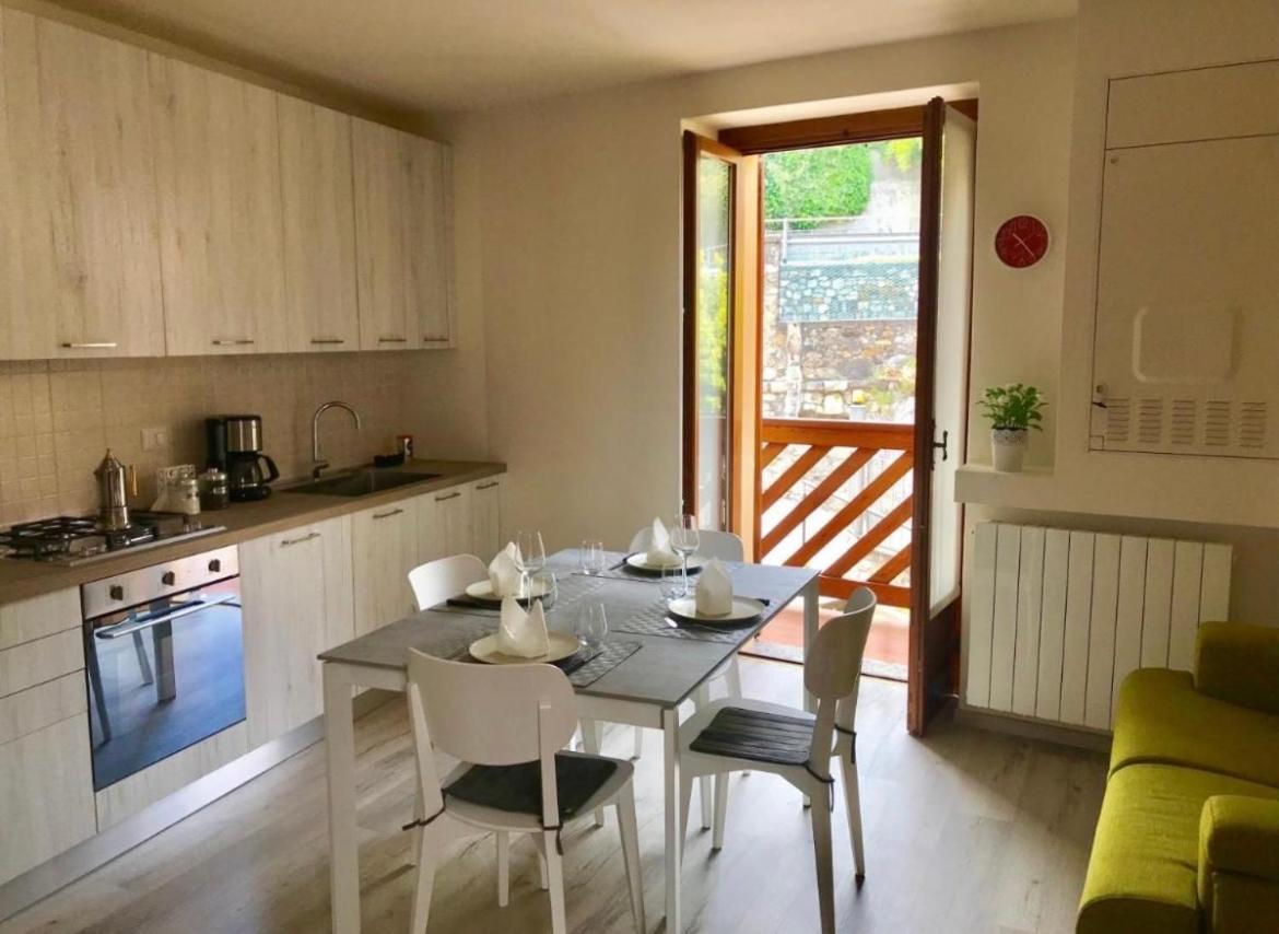 Casa Caterina - Riva Di Solto - Iseo Lake Bagian luar foto