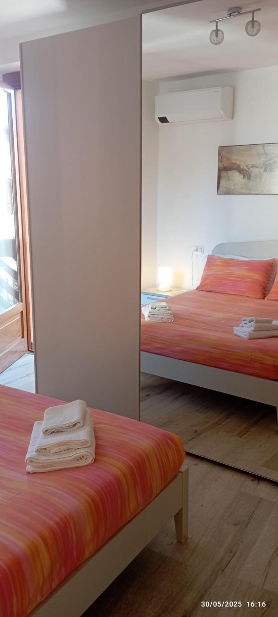 Casa Caterina - Riva Di Solto - Iseo Lake Ruang foto